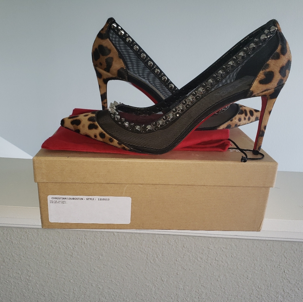 SOLD***Christian Louboutin Galativi Pumps size 41! Trades